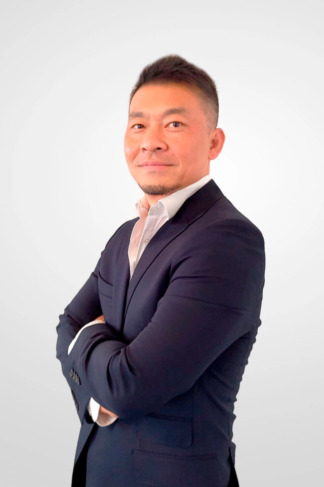 Oscar-HU-Buyes-Optical-CEO